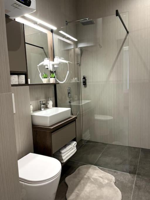 Rina Apartments Сараево Екстериор снимка