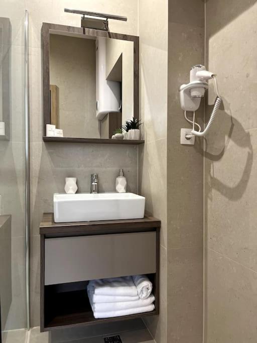 Rina Apartments Сараево Екстериор снимка