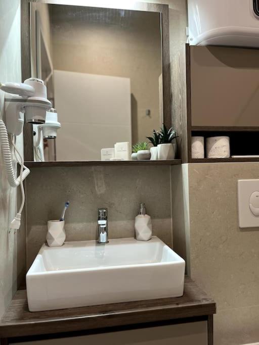 Rina Apartments Сараево Екстериор снимка