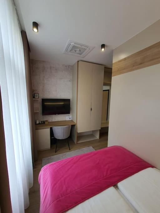 Rina Apartments Сараево Екстериор снимка